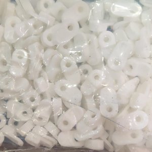 WHITE SHELF PIN